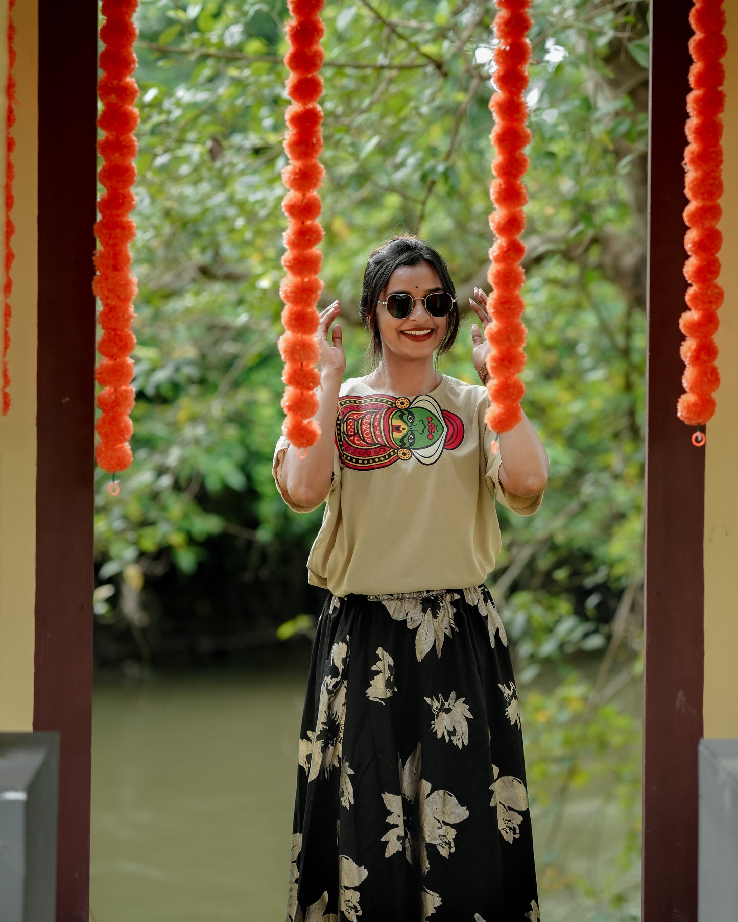 Kathakali Drip Beige Unisex T-Shirt